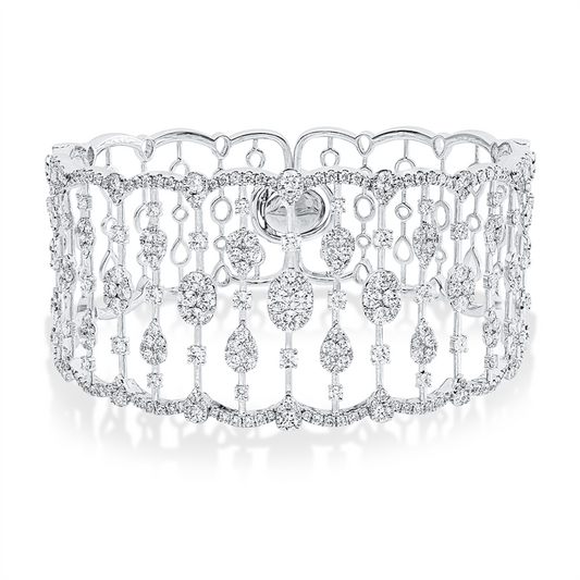 Armreif 18 kt WG, 402 Brill. 6,51 ct, TW-si, 6 Brill. 0,50 ct, TW-si