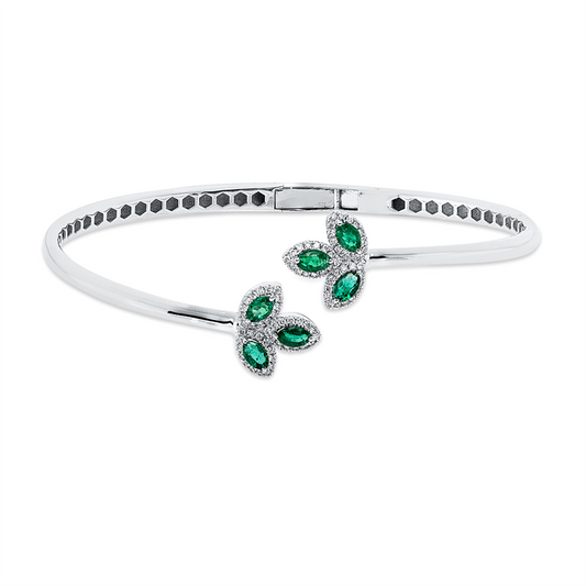 Armreif 18 kt WG, 84 Brill. 0,23 ct, F-vsi, 6 Smaragde 0,68 ct grün