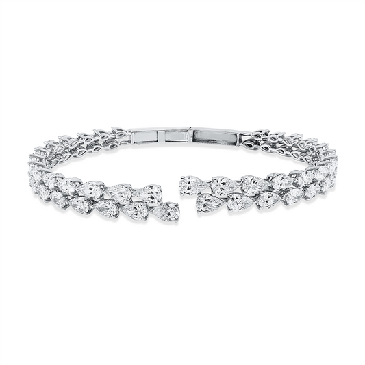 Armreif 18 kt WG, 16 Tropfen 3,16 ct, F-vsi/si, 14 Tropfen 3,55 ct, F-vsi/si, 16 Tropfen 2,17 ct, F-vsi/si